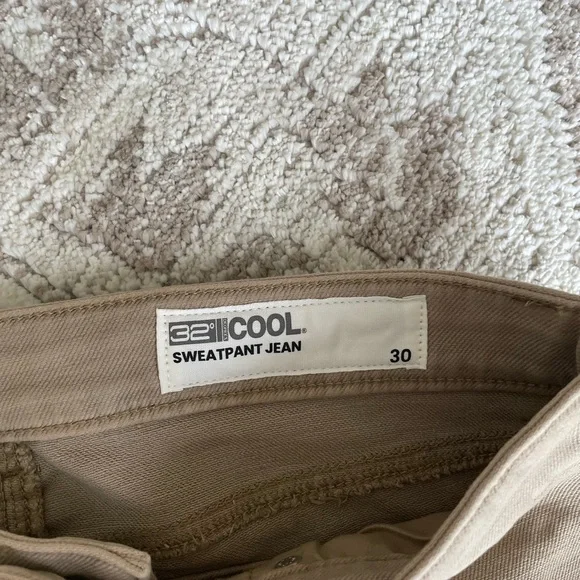 32 Degrees Tan Sweatpants Jeans - Picture 3 of 5